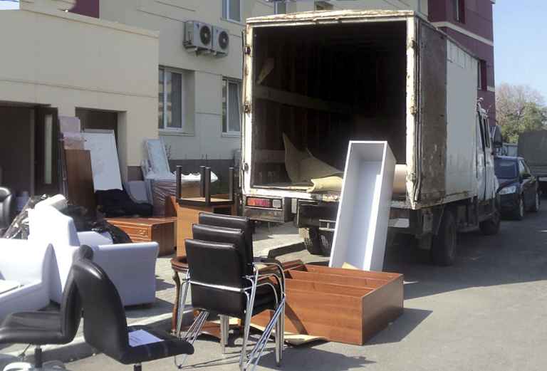 Заказ автомобиля для перевозки личныx вещей : Мебель Коробки Личные вещи из Красноярска в Калининград